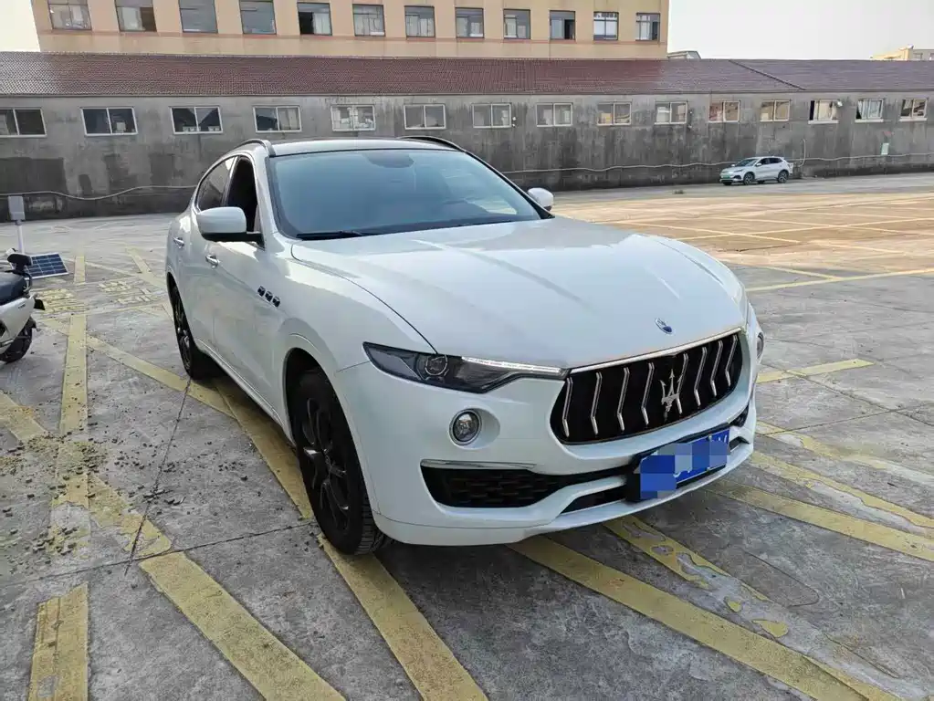 Maserati Levante — фотографии объявления, Фото 3