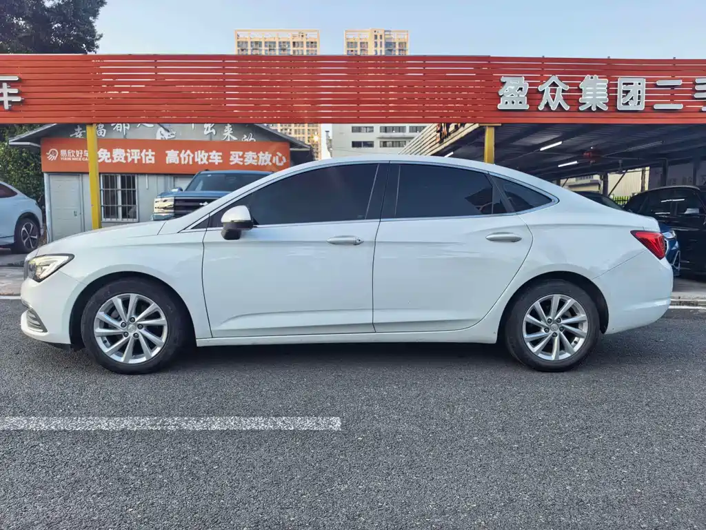 Buick Verano — миниатюра 4
