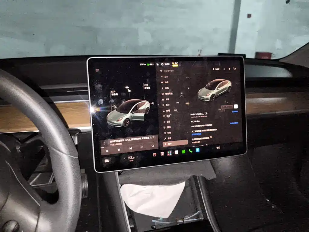 Tesla Model 3 — миниатюра 7