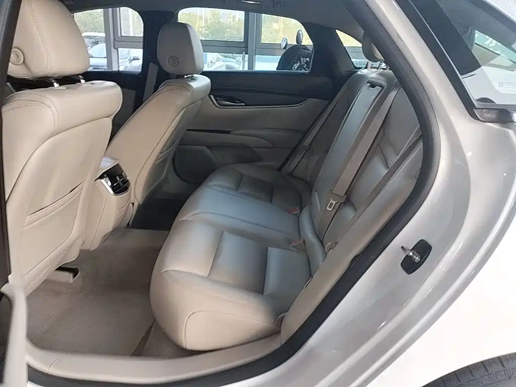 Cadillac XTS — миниатюра 17