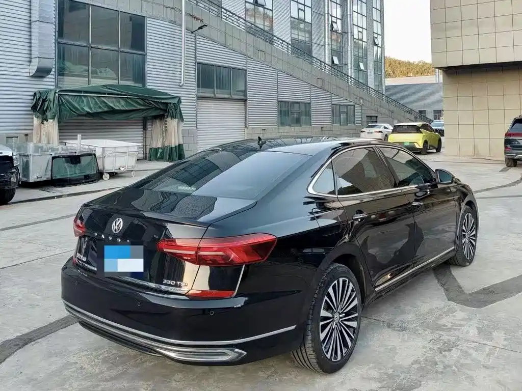 Volkswagen Passat — миниатюра 7