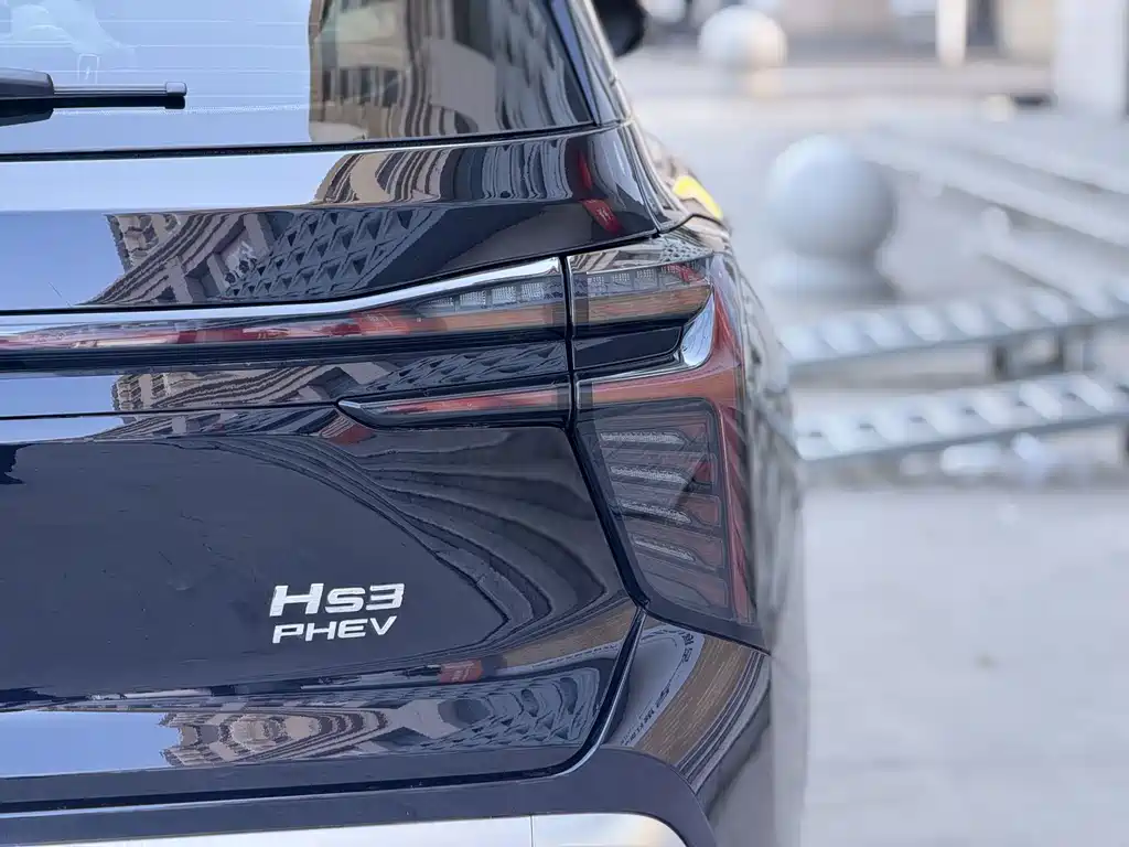 Hongqi Hongqi HS3 PHEV — миниатюра 20