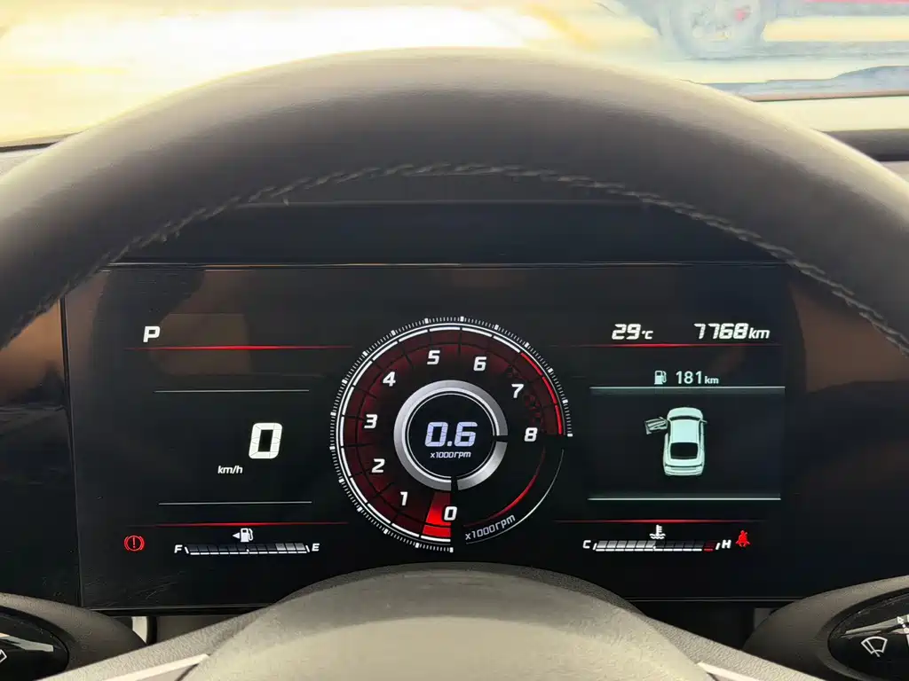 Hyundai Elantra — миниатюра 10