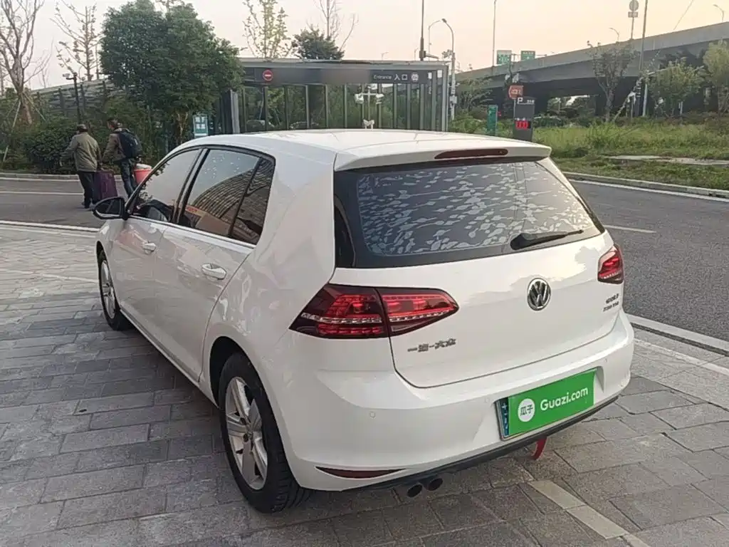 Volkswagen Golf — миниатюра 5