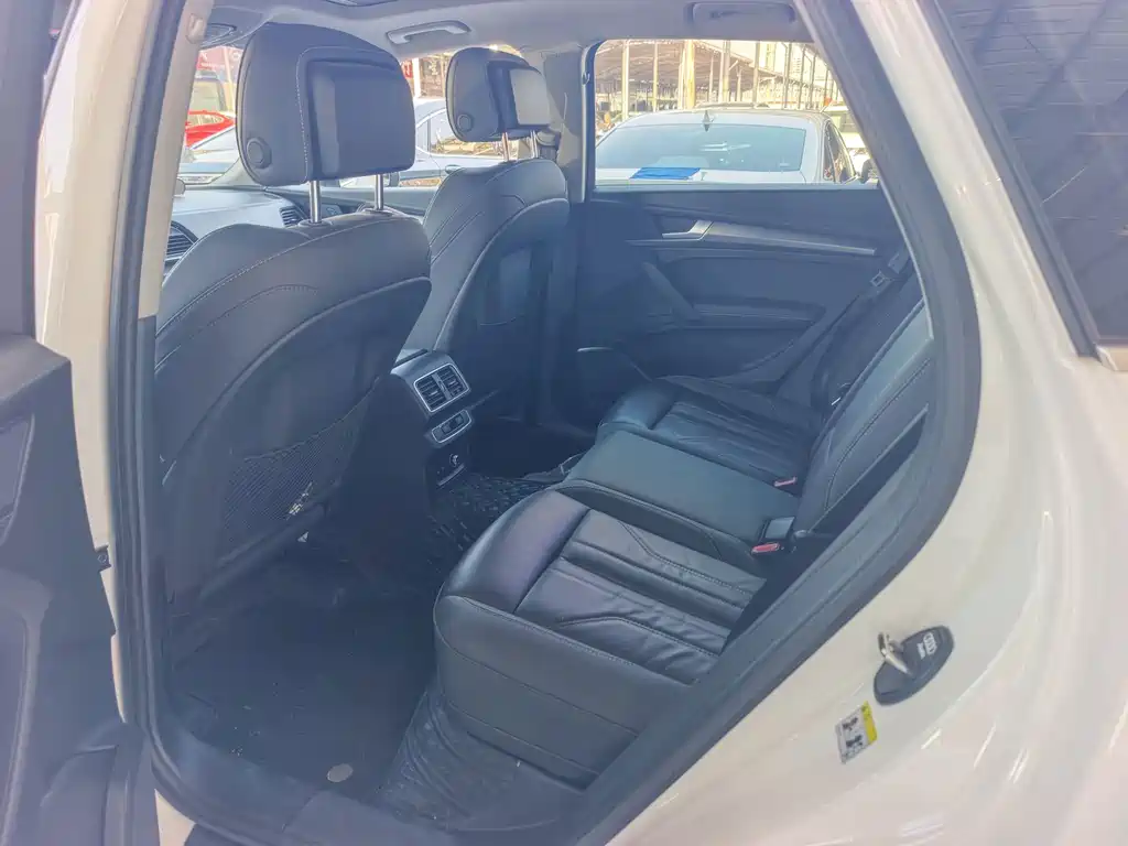 Audi Q5L — миниатюра 6