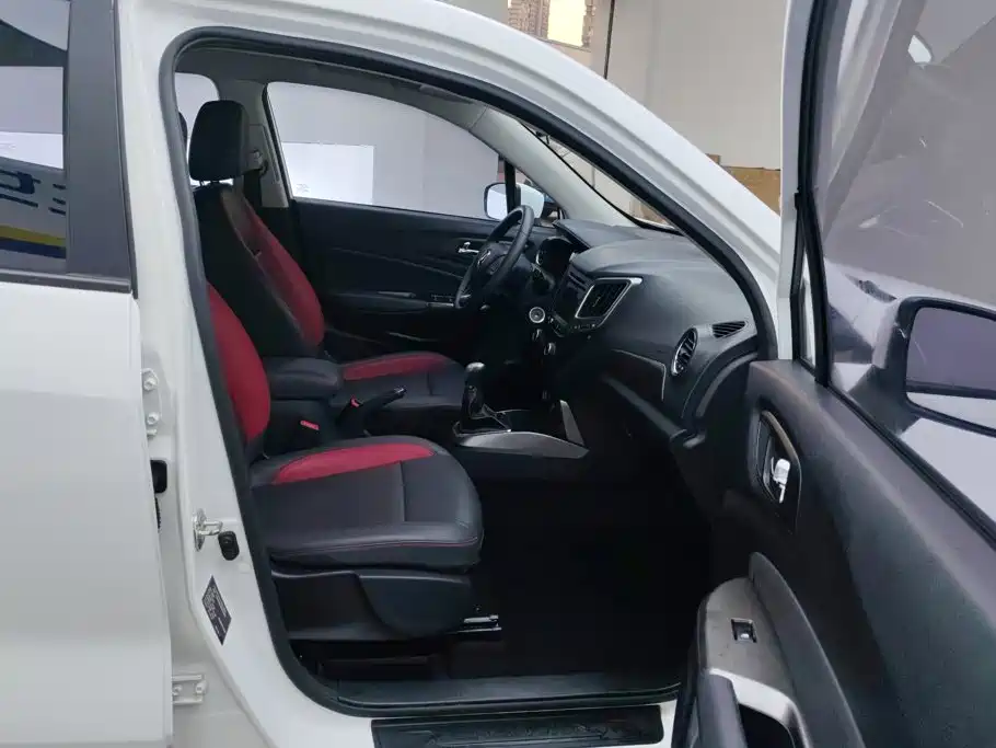 Changan CS15 — миниатюра 6