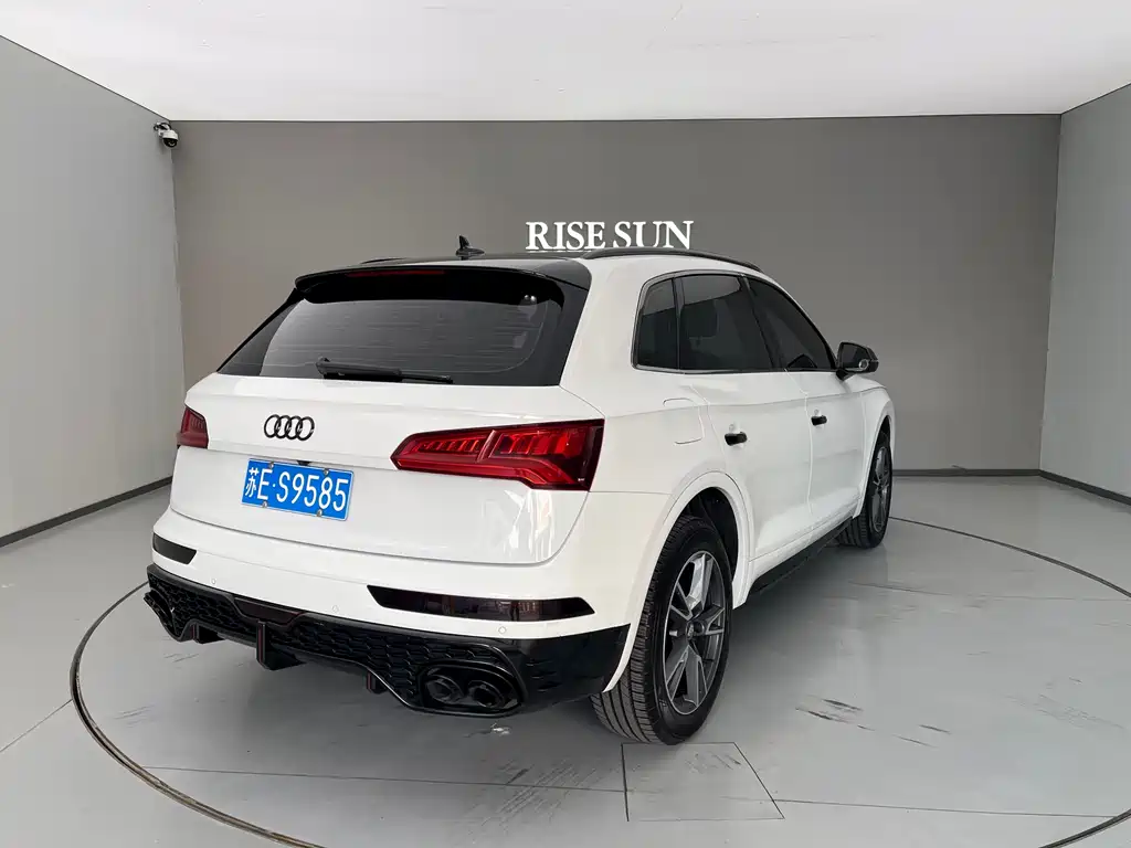 Audi Q5L — миниатюра 4