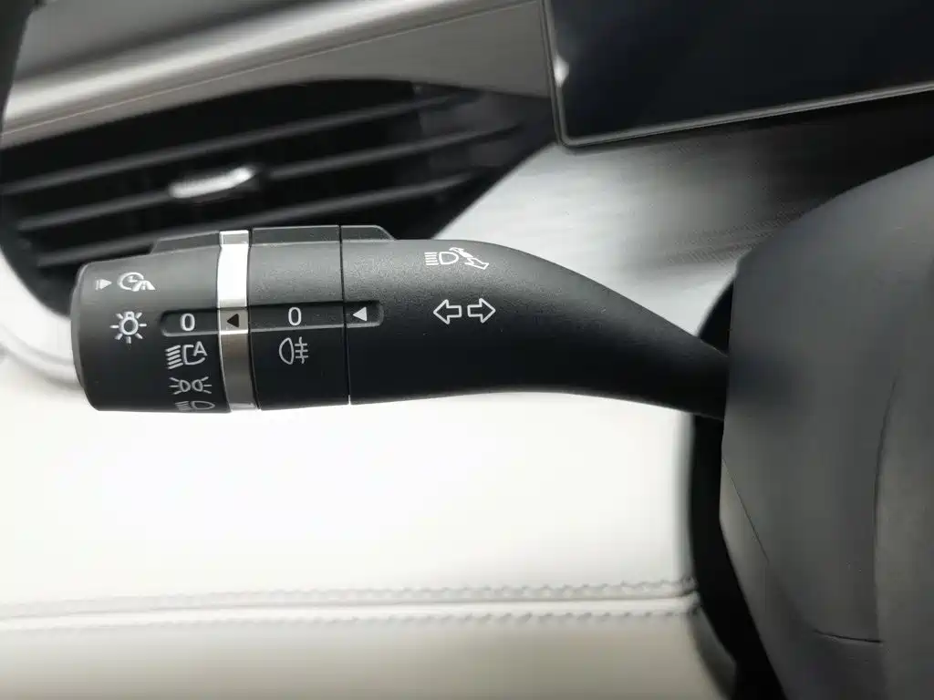 BYD Seal 05 DM-i — миниатюра 21
