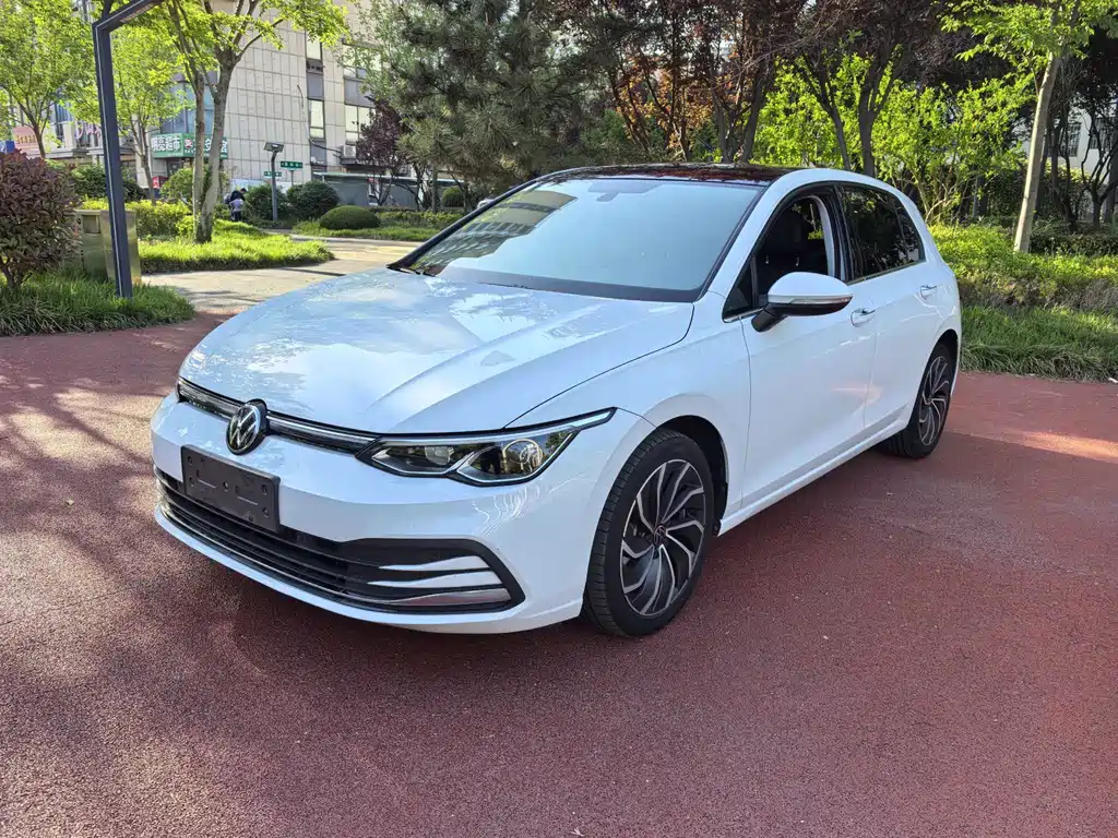 Купить Volkswagen Golf