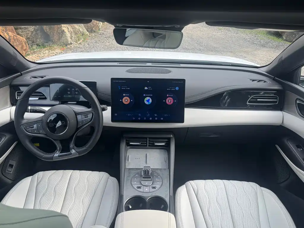 BYD SEAL 06 NEW ENERGY