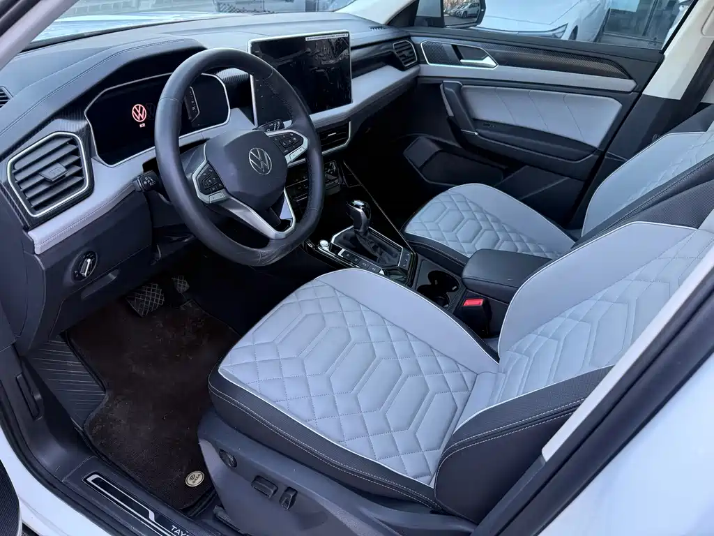 Volkswagen Tayron 2024 300TSI Luxury Plus