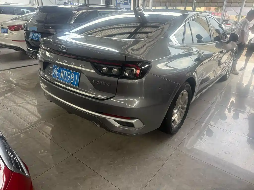 Ford Mondeo — миниатюра 4