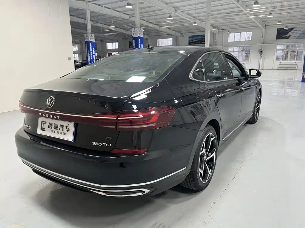 Volkswagen Passat — миниатюра 4