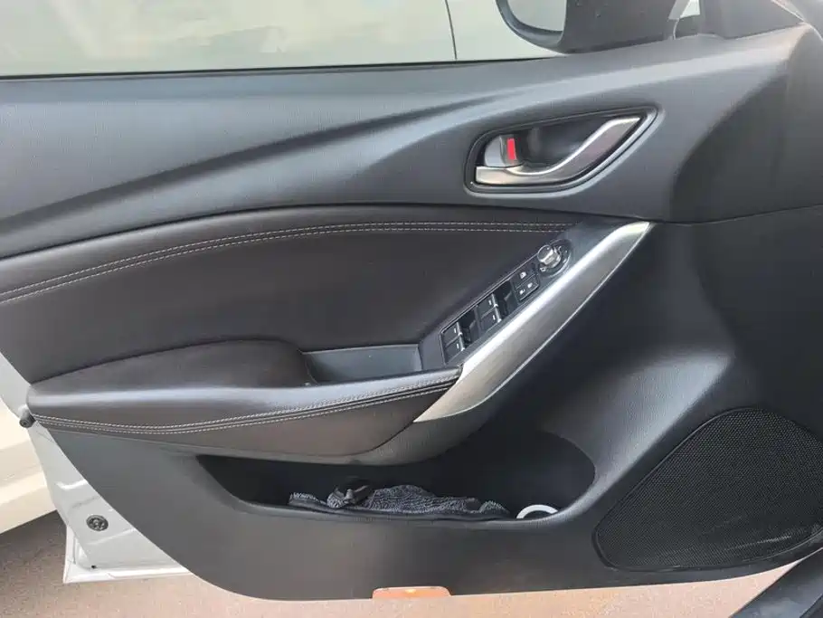 Mazda Atenza — миниатюра 7