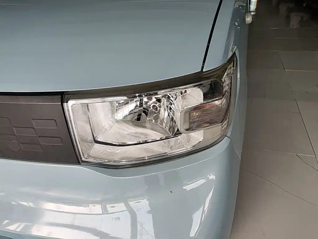 Wuling MINIEV — миниатюра 24