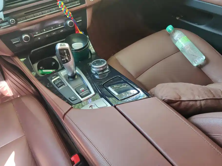 BMW 5 Series — миниатюра 16