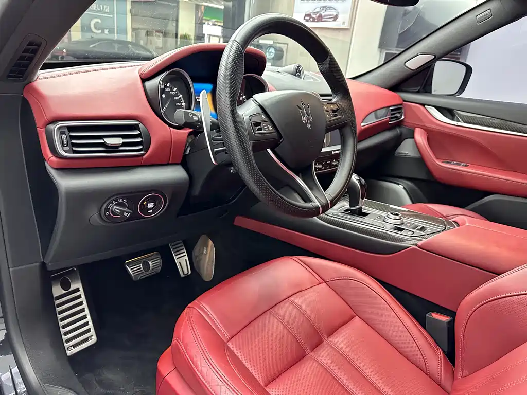 Maserati Levante — миниатюра 7