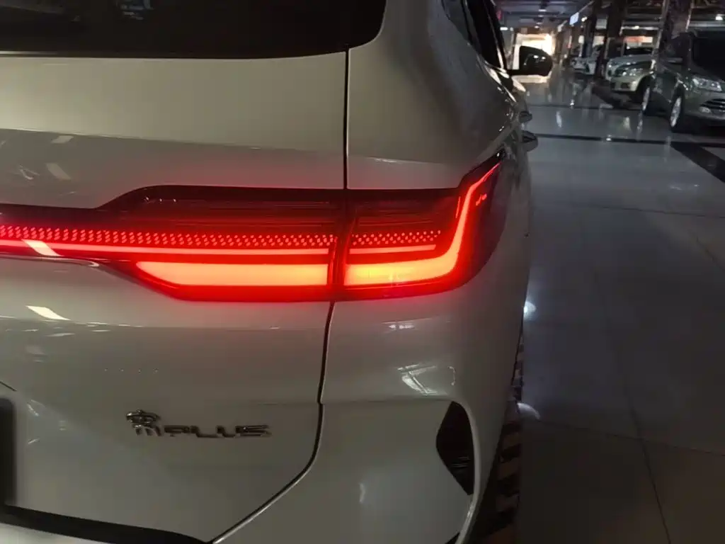 BYD PLUS New Energy — миниатюра 8