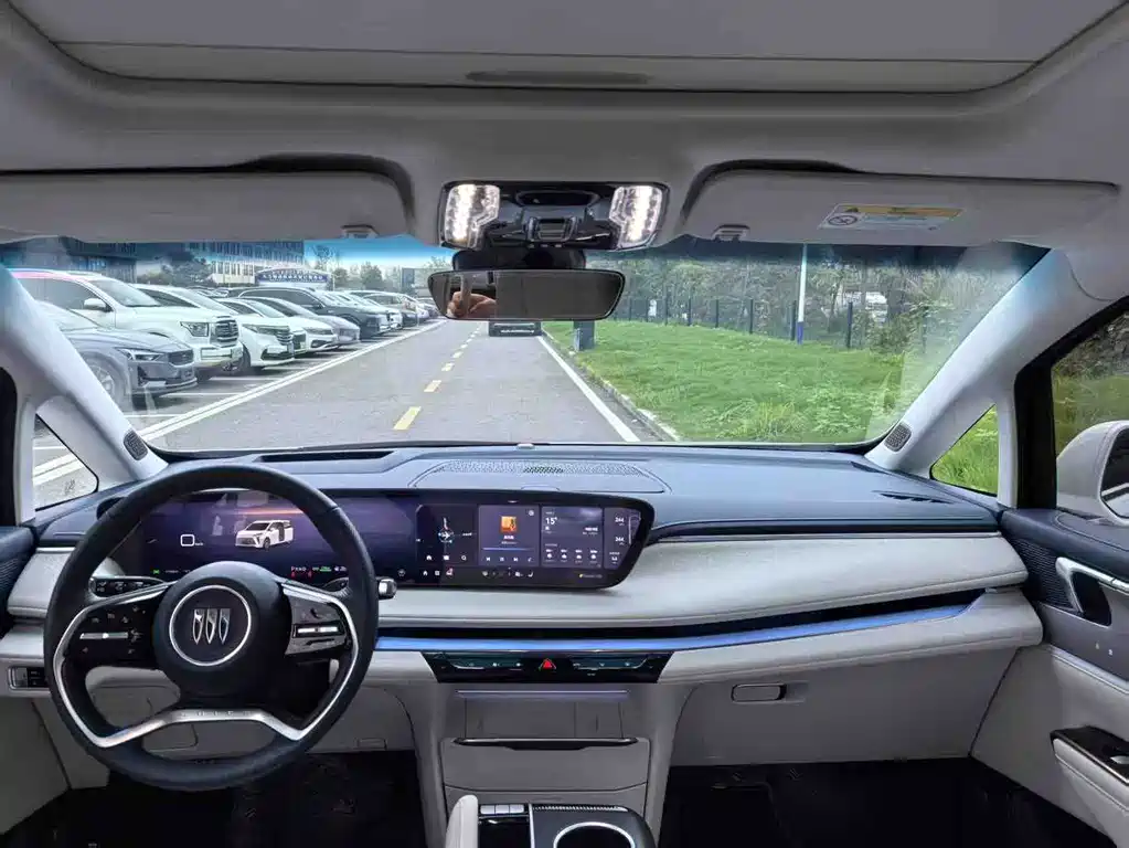 BUICK GL8 NEW ENERGY