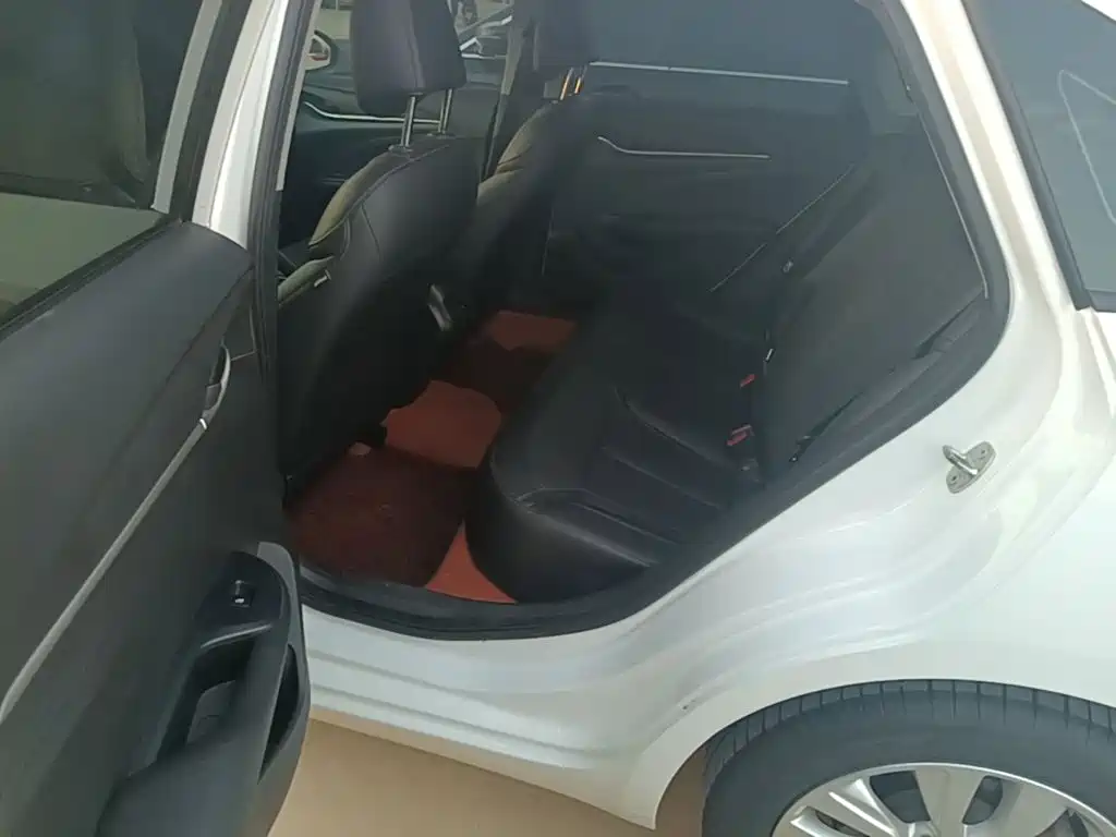Buick Excelle — миниатюра 17