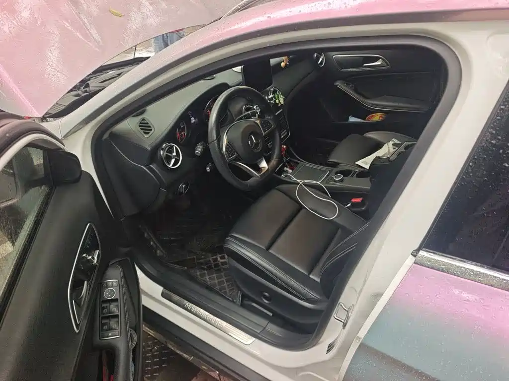 Mercedes-Benz GLA — миниатюра 8