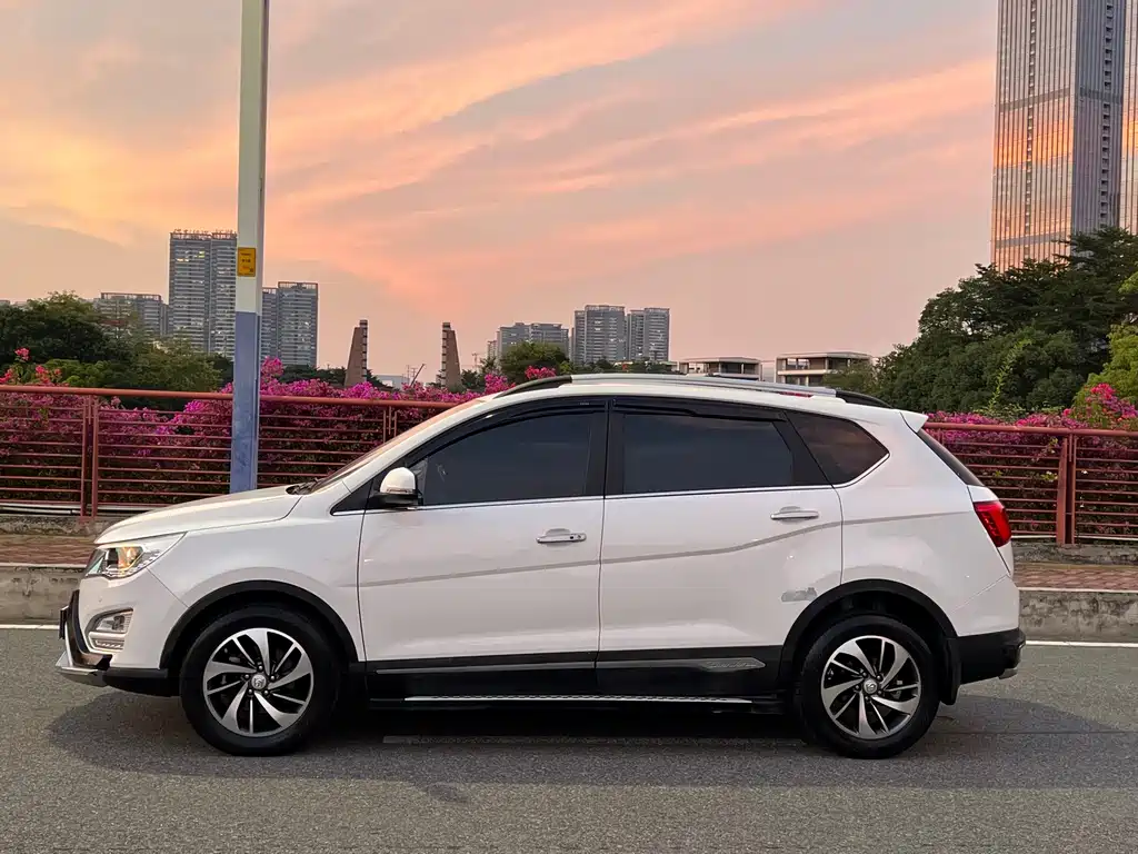 Baojun 560 — миниатюра 3