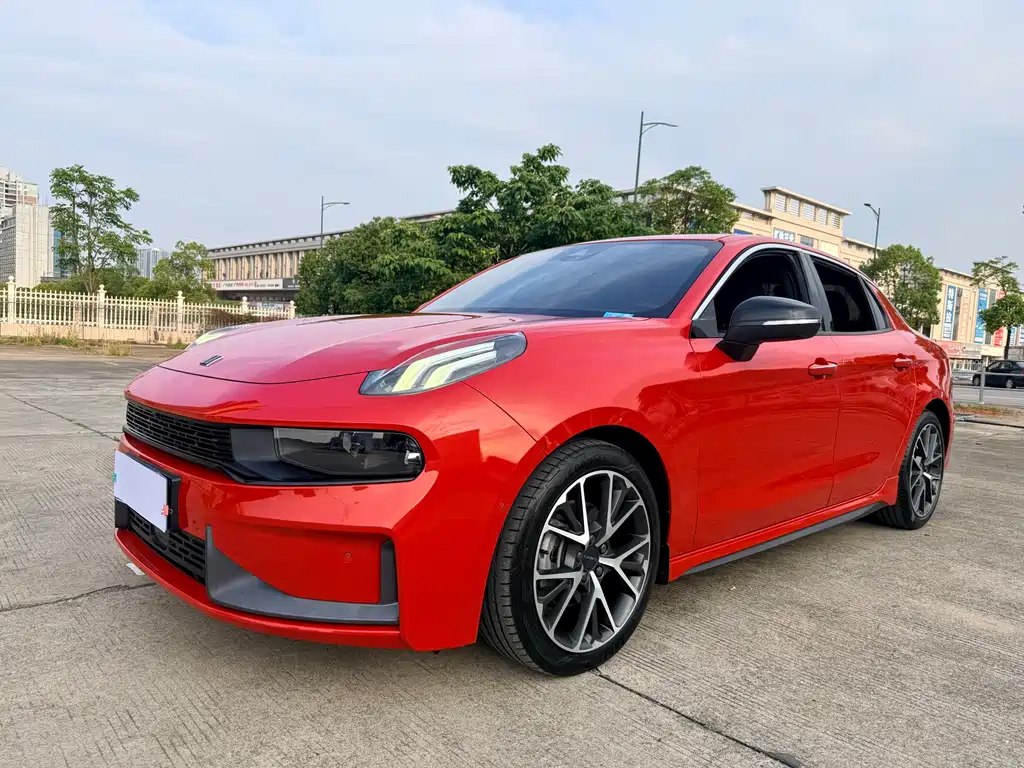Купить Lynk & Co 03