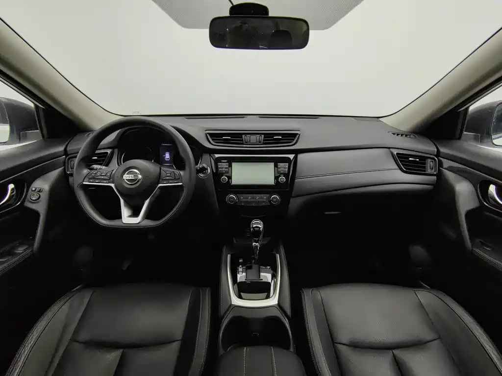 Nissan X-Trail — миниатюра 5