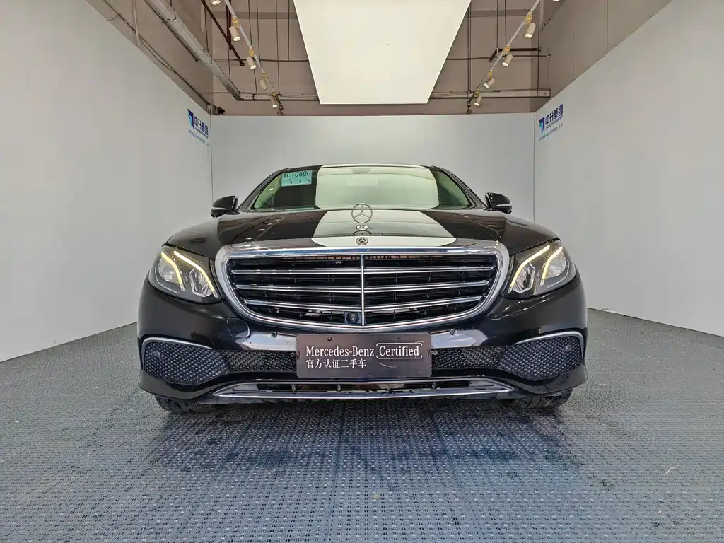 Mercedes-Benz E-Class — миниатюра 2