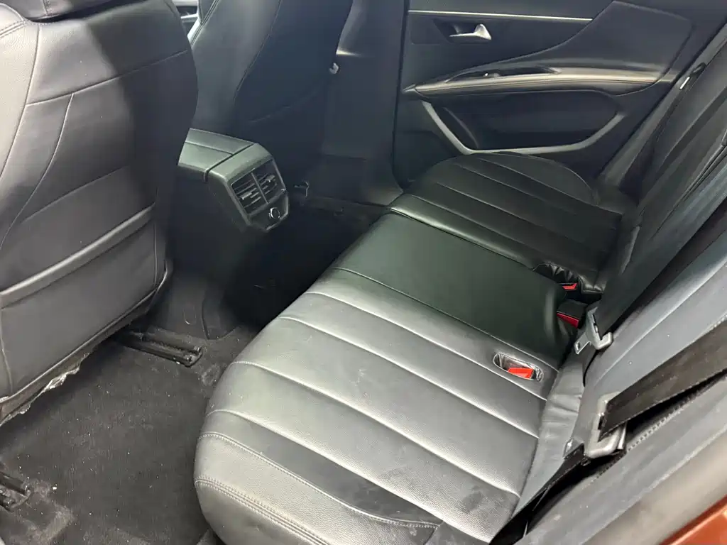 Peugeot 4008 — миниатюра 10