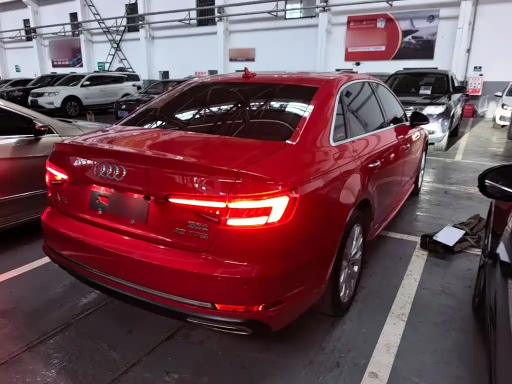 Audi A4L — миниатюра 7