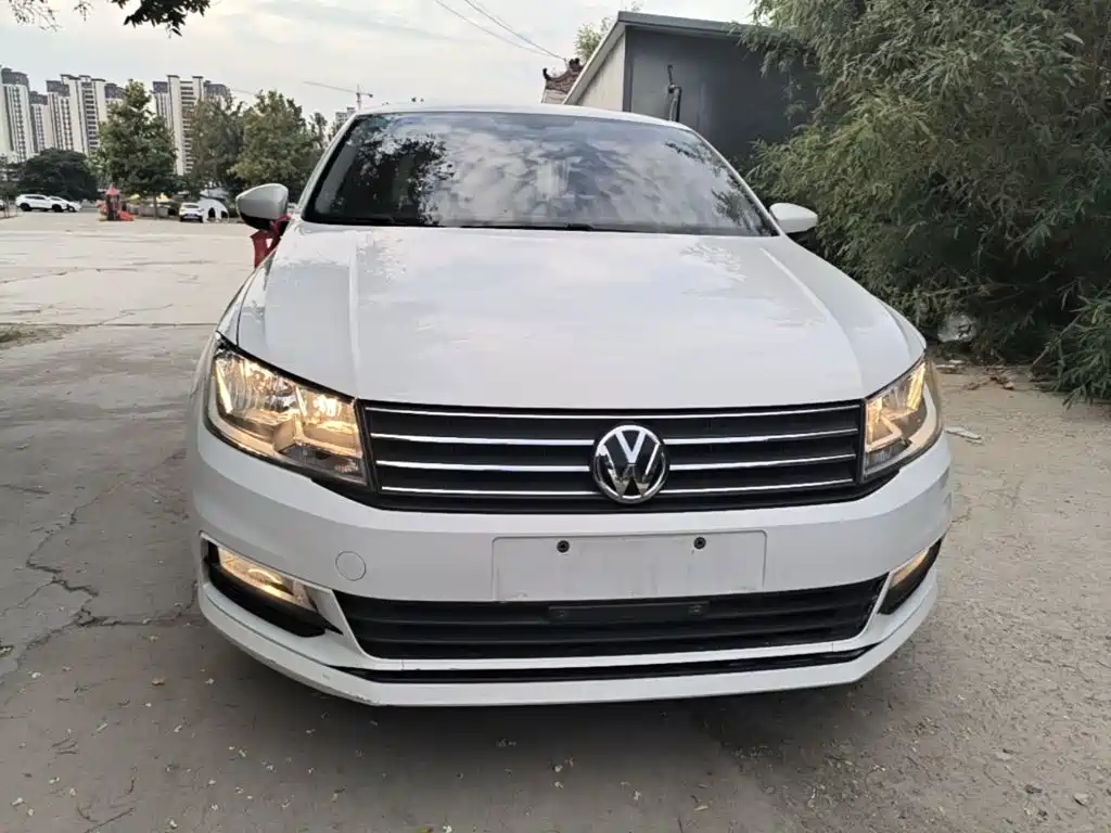 Volkswagen Santana — миниатюра 3