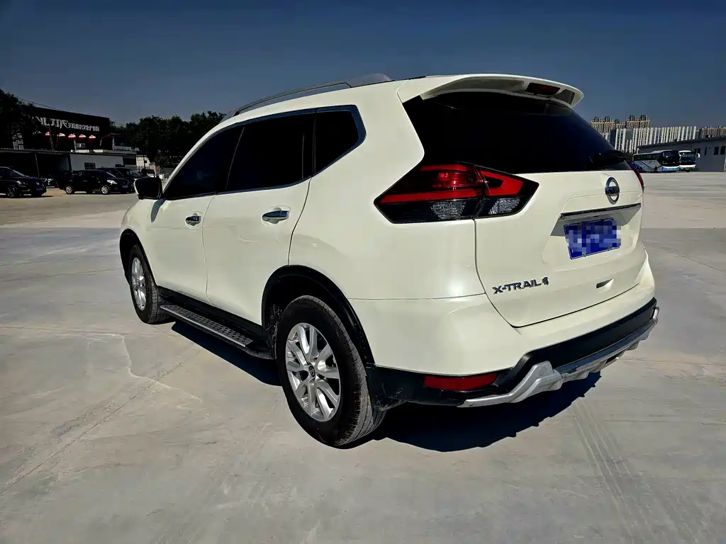 Nissan X-Trail — миниатюра 5