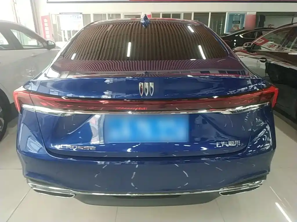 Buick LaCrosse — миниатюра 6