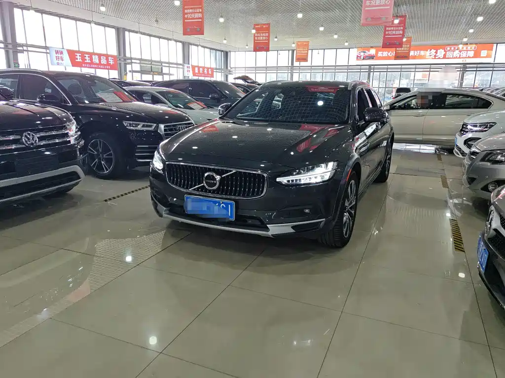 Volvo V90 2021