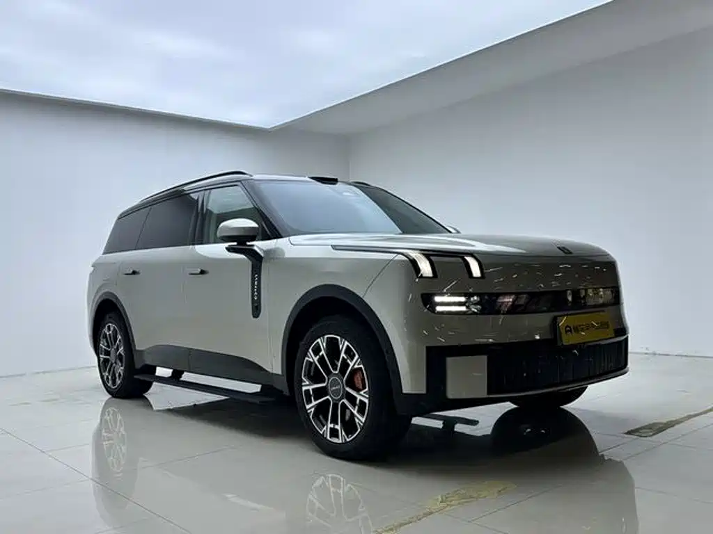 Lynk & Co 900 — миниатюра 5