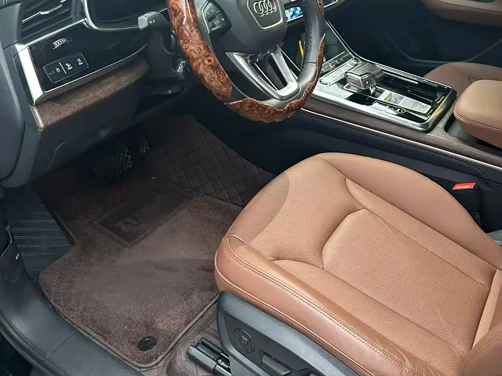 Audi Q7 — миниатюра 4