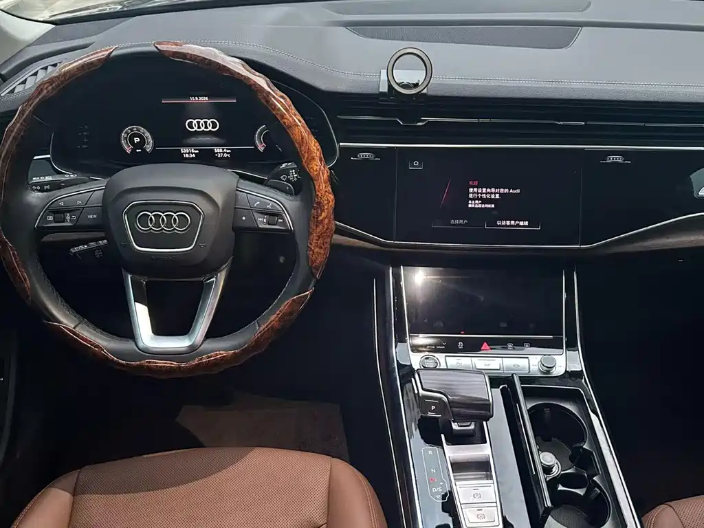 Audi Q7 — миниатюра 5