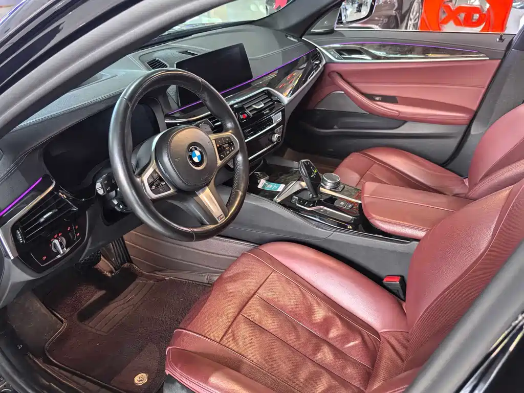 BMW 5 Series — миниатюра 7