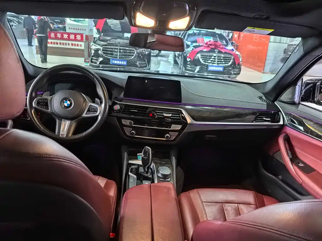 BMW 5 Series — миниатюра 12