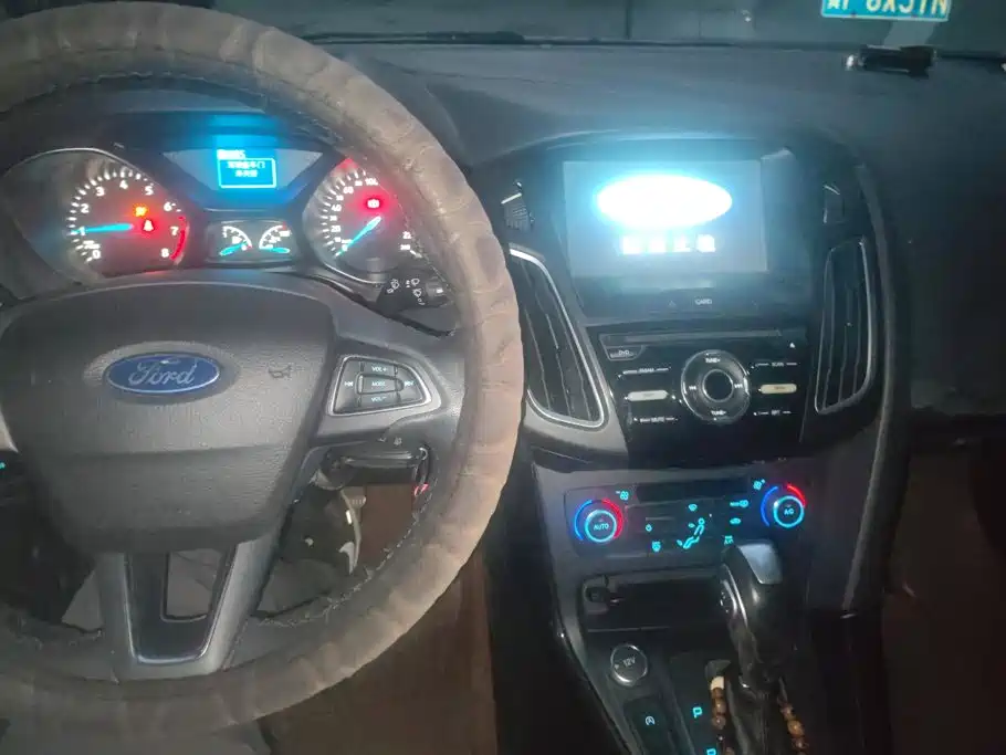 Ford Focus — миниатюра 12