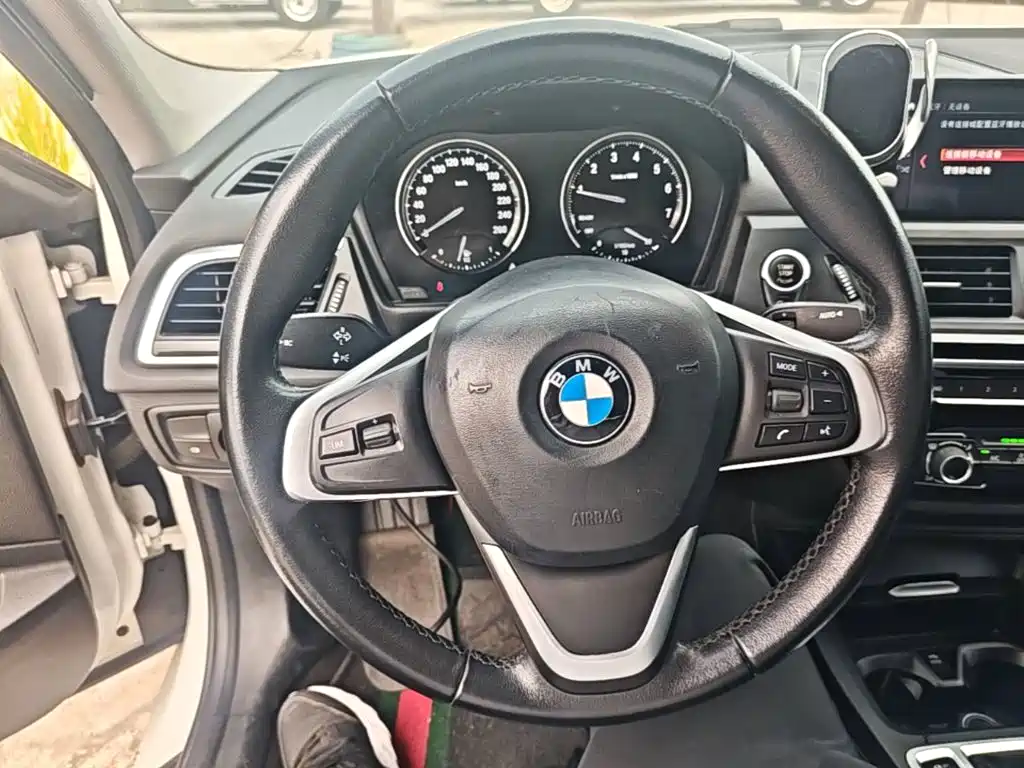 BMW 1 Series — миниатюра 11