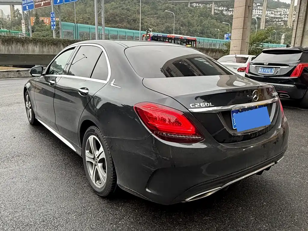 Mercedes-Benz C-Class — миниатюра 10