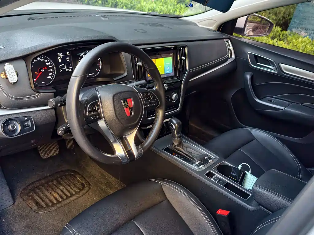Roewe i6 Classic — миниатюра 11