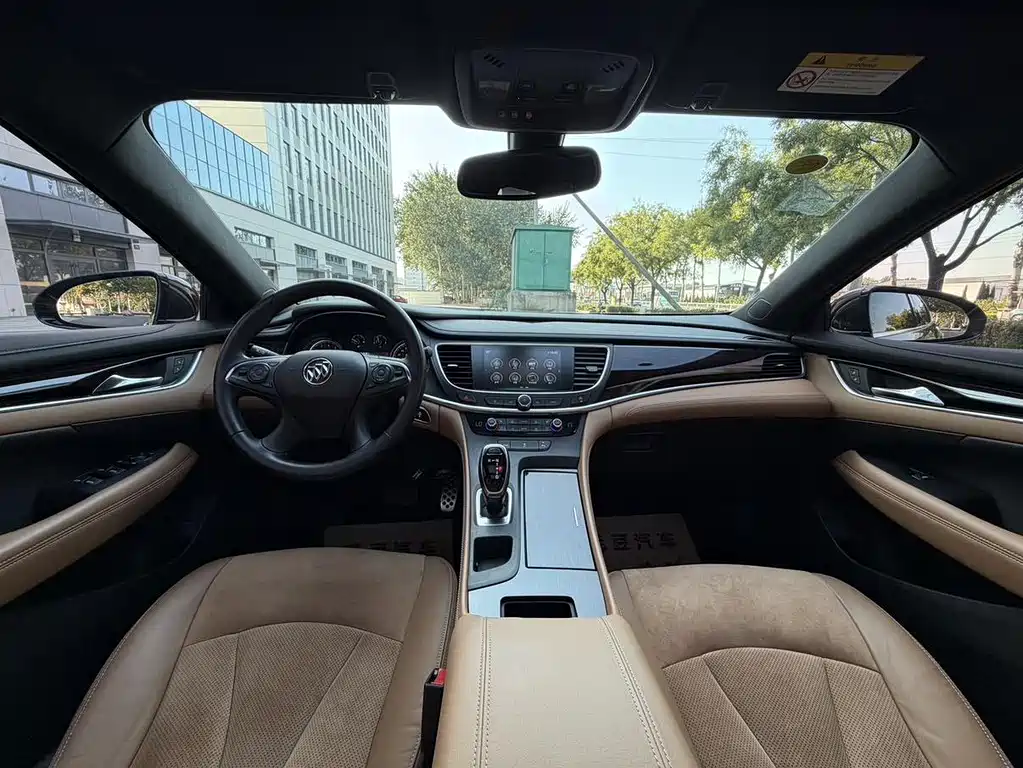 Buick LaCrosse — миниатюра 10