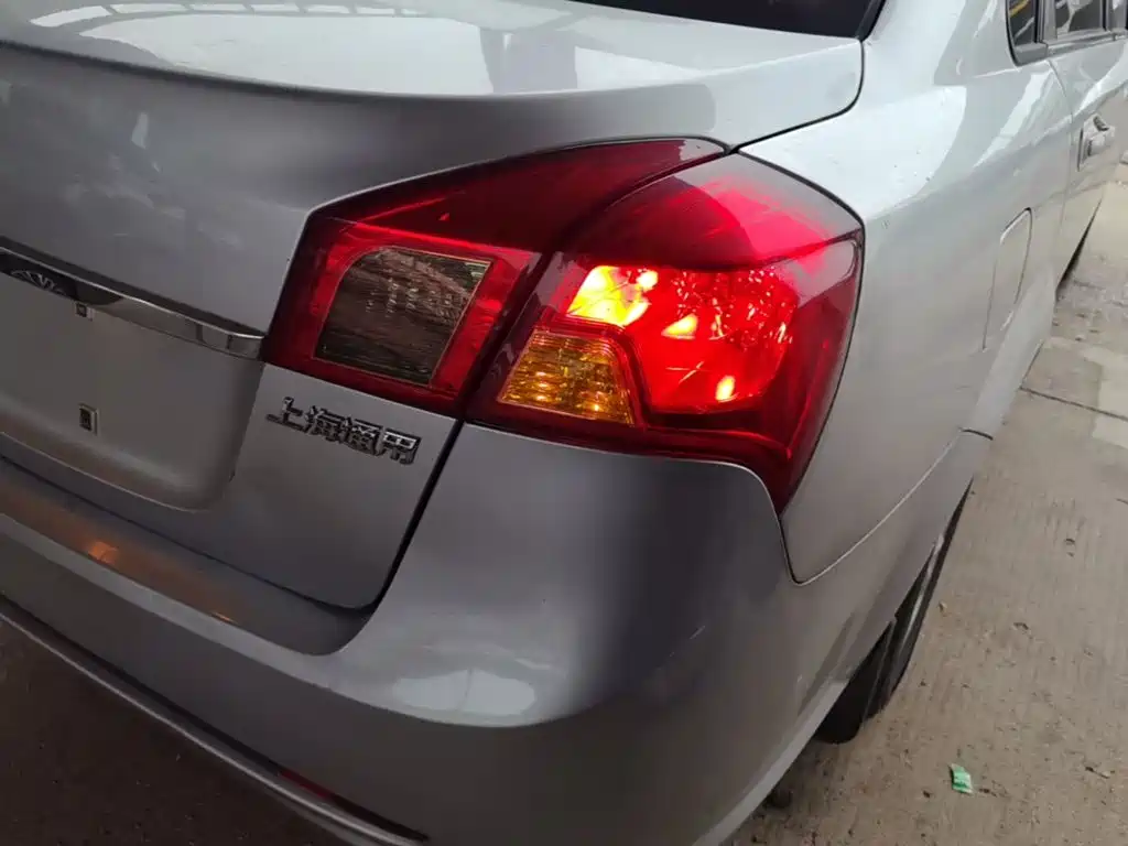 Buick Excelle — миниатюра 8
