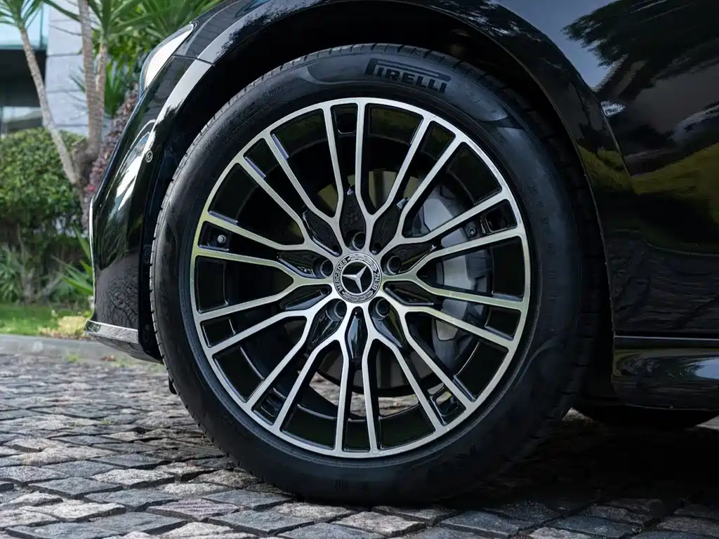 Mercedes-Benz E-Class E 2025 E 300 L Luxury