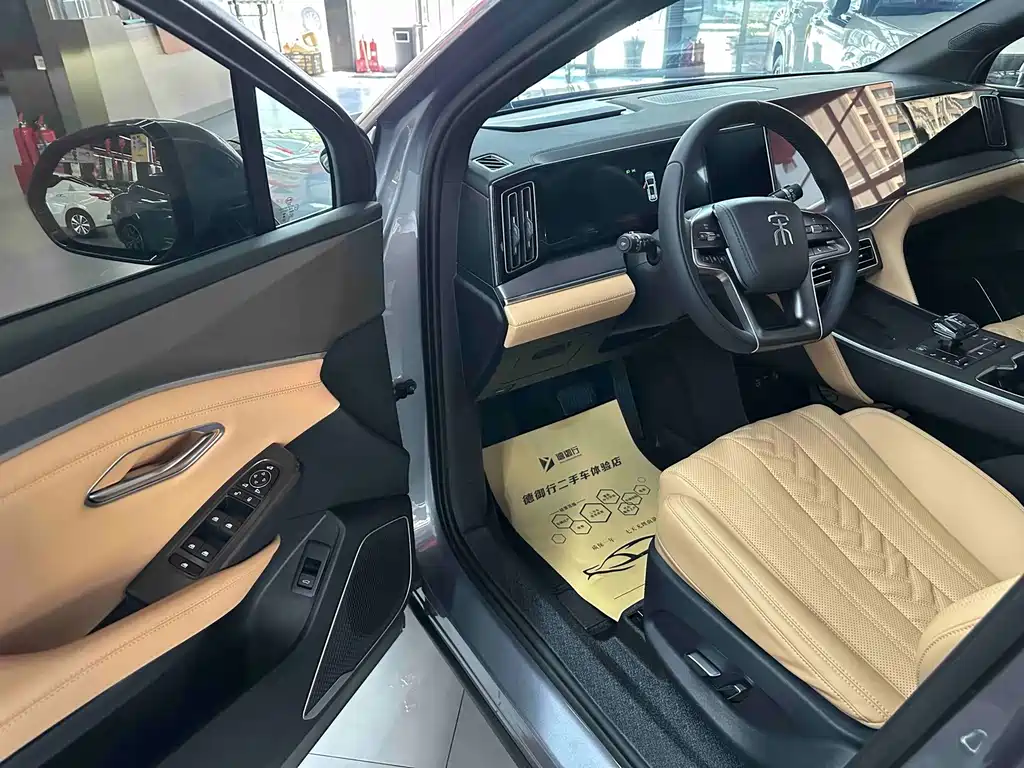 BYD L DM-i — миниатюра 4