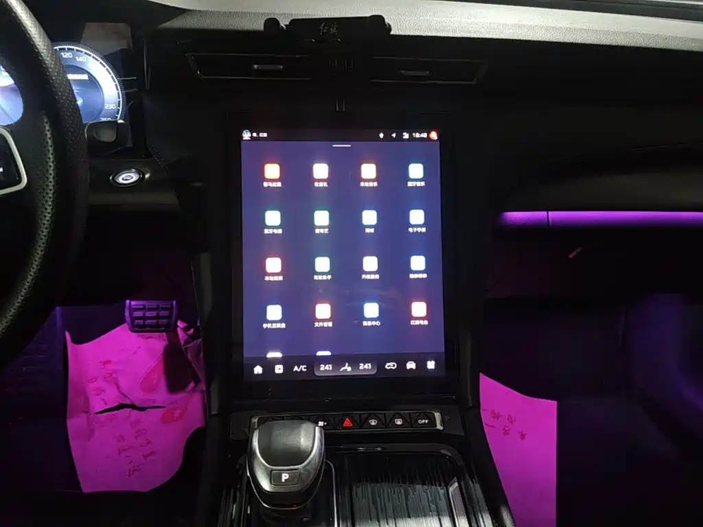 Hongqi Hongqi H5 — миниатюра 13
