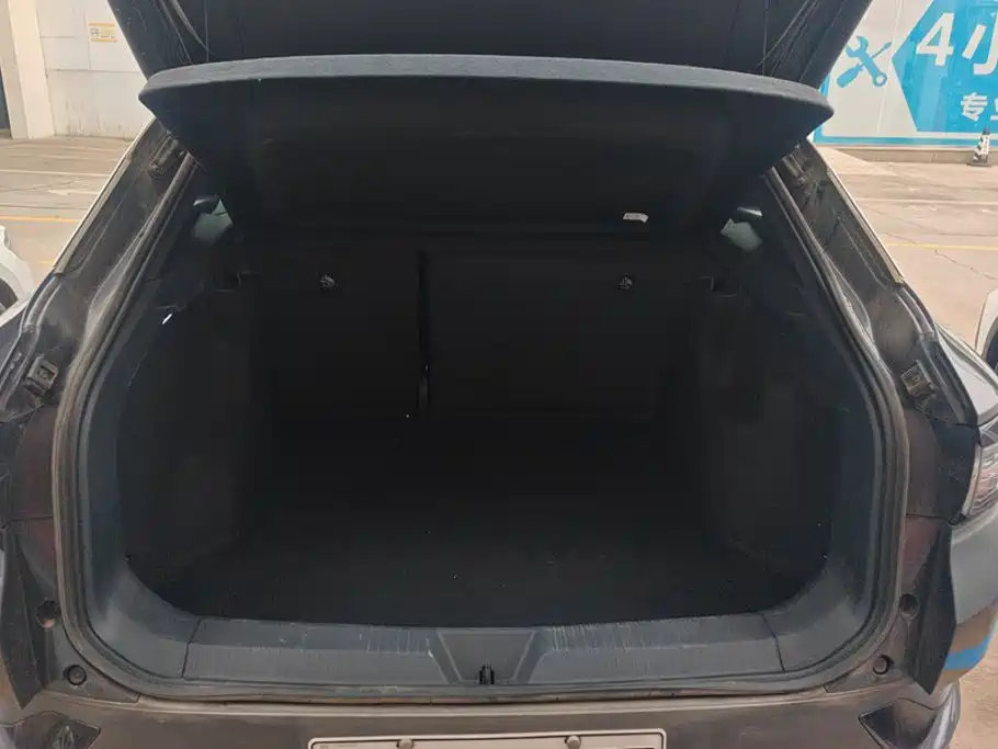 Volkswagen ID.4 Crozz — миниатюра 4